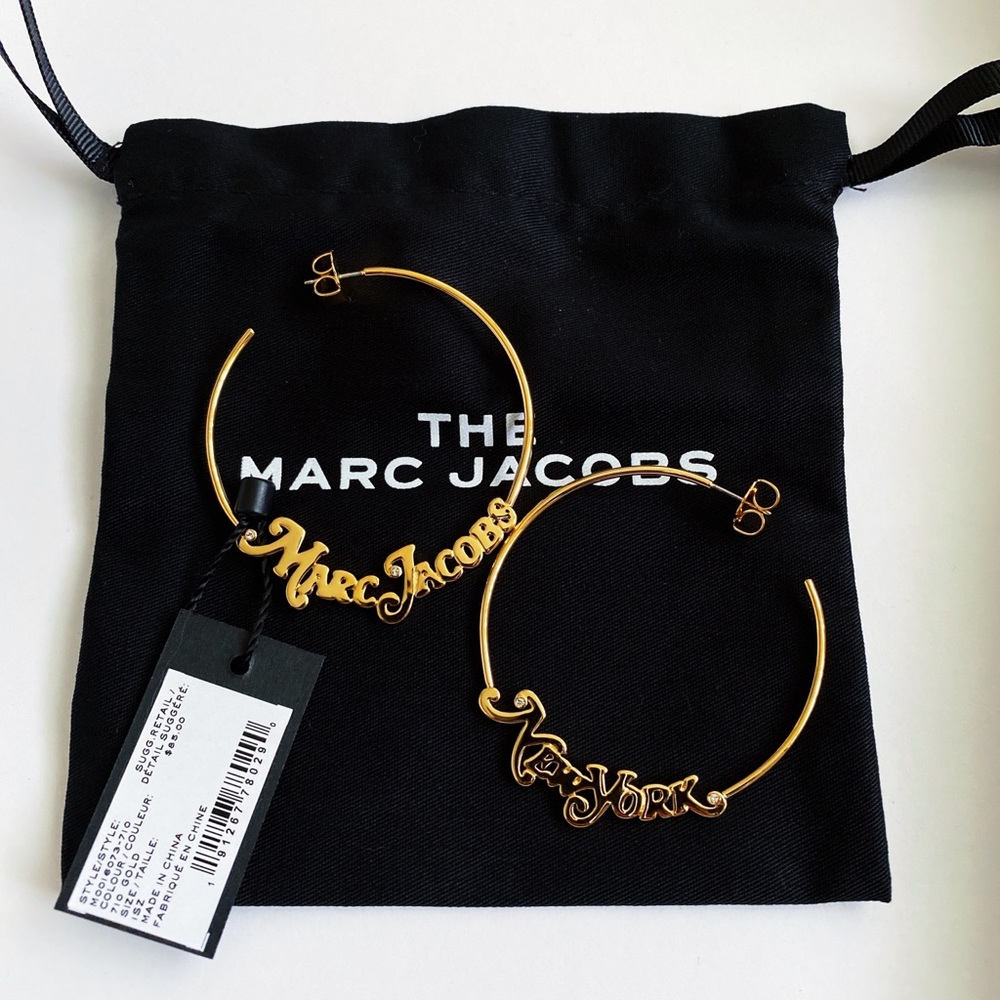NEW MARC JACOBS NEW YORK GOLD LOGO HOOPS